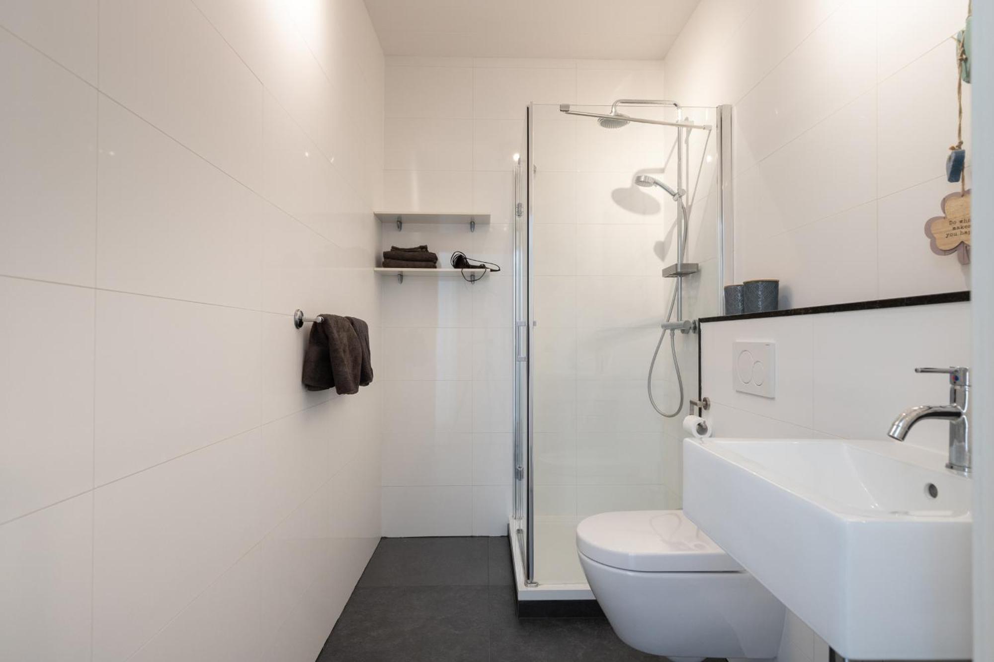 Iselmarpleats Comfortabele Studio Met Badkamer Gaast Esterno foto