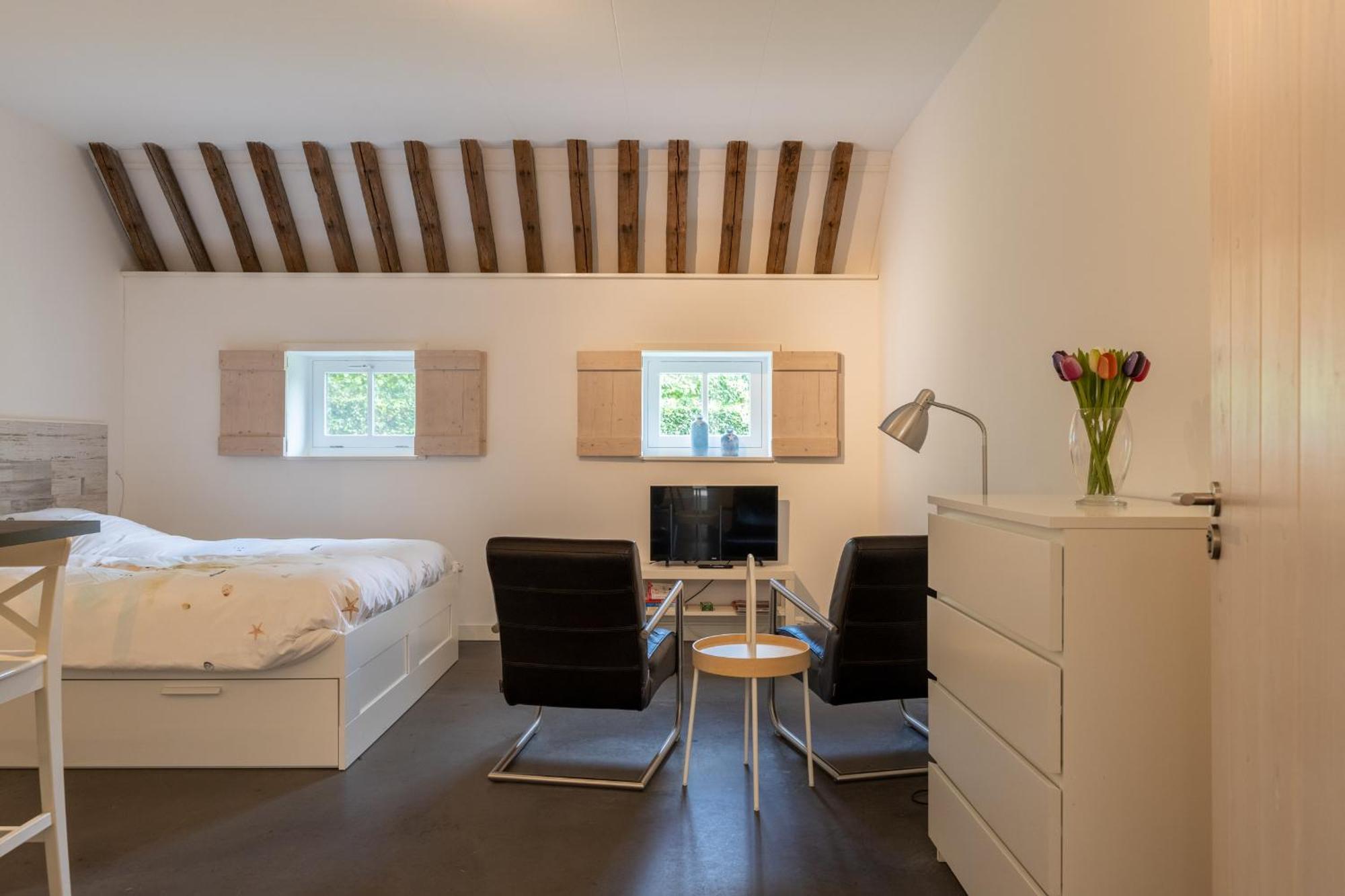 Iselmarpleats Comfortabele Studio Met Badkamer Gaast Esterno foto